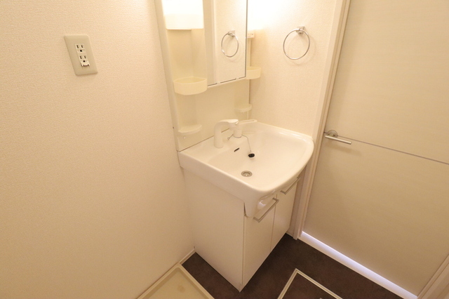 洗面設備　洗髪洗面化粧台