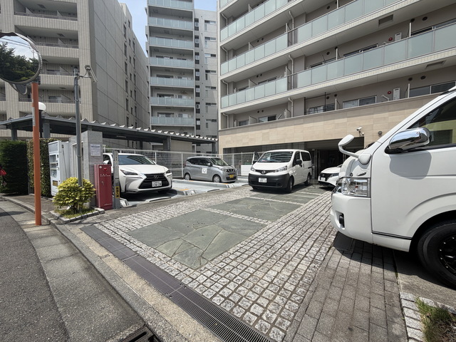 駐車場　～エントランス前駐車場～