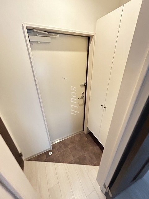 玄関　シューズＢＯＸ付きの玄関