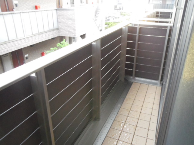 バルコニー　※同物件、別部屋になります。