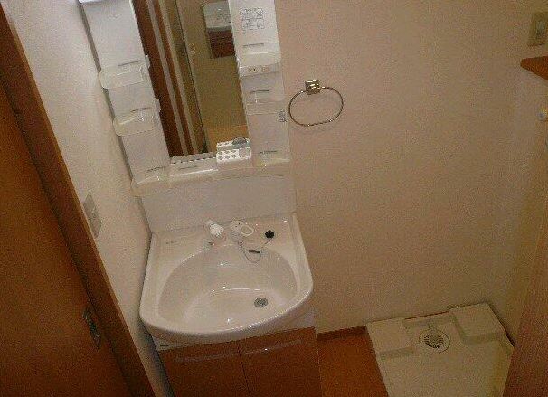 洗面設備　※同物件、別部屋になります。