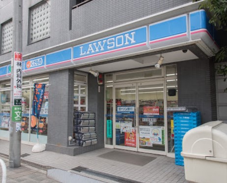 コンビニ　ローソン 下馬四丁目店（コンビニ）まで413m