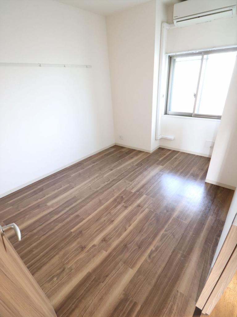 その他部屋・スペース　5.3帖の洋室です