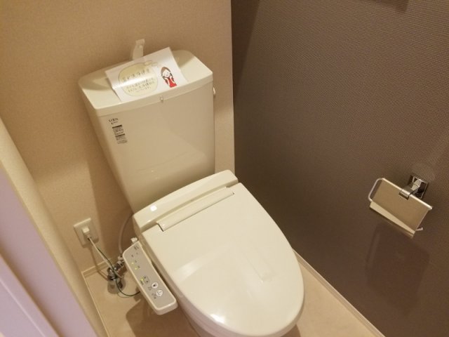トイレ　ウォッシュレット付