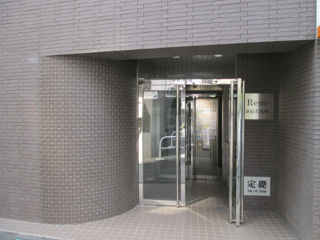 エントランス　エントランス入口