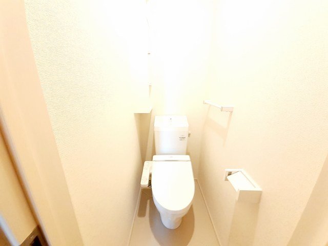 トイレ　シンプルで使いやすいトイレです