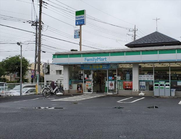 コンビニ　ファミリーマート（コンビニ）まで316m