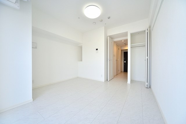 その他部屋・スペース　クローゼットの他に便利な棚もあります！