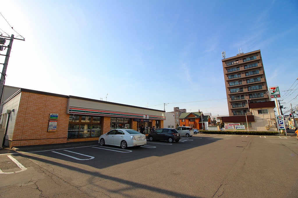 コンビニ　セブンイレブン札幌澄川中央店（コンビニ）まで170m
