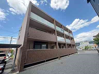 建物外観　最上階角部屋！地震に強い鉄筋コンクリート造り！