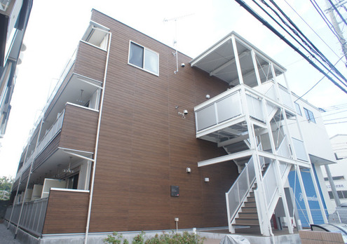 建物外観　新羽駅徒歩10分のマンションです