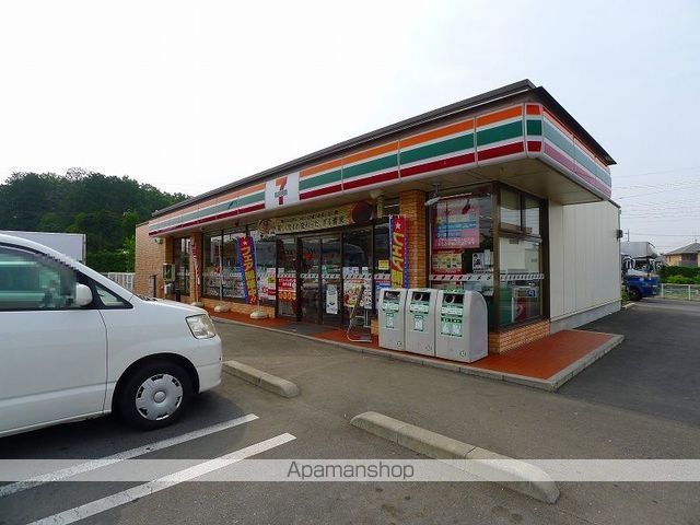 コンビニ　セブンイレブン（コンビニ）まで2200m