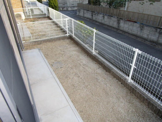 庭　※他号室の写真です