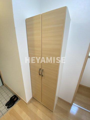玄関　※同間取りの別の階のお部屋の画像です※現況を優先します