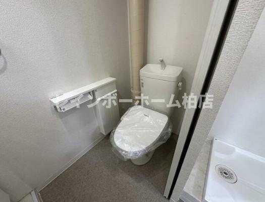 トイレ　清潔感のあるトイレです