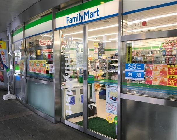 コンビニ　ファミリーマート（コンビニ）まで360m