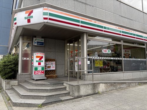 コンビニ　セブンイレブン 横浜山下町店（コンビニ）まで254m