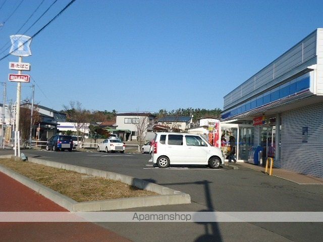 コンビニ　ローソン　本荘石脇店（コンビニ）まで800m