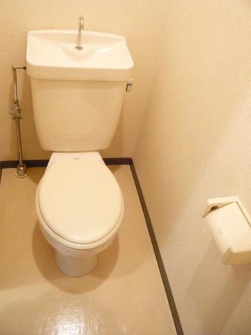 トイレ　シンプルで使いやすいトイレです