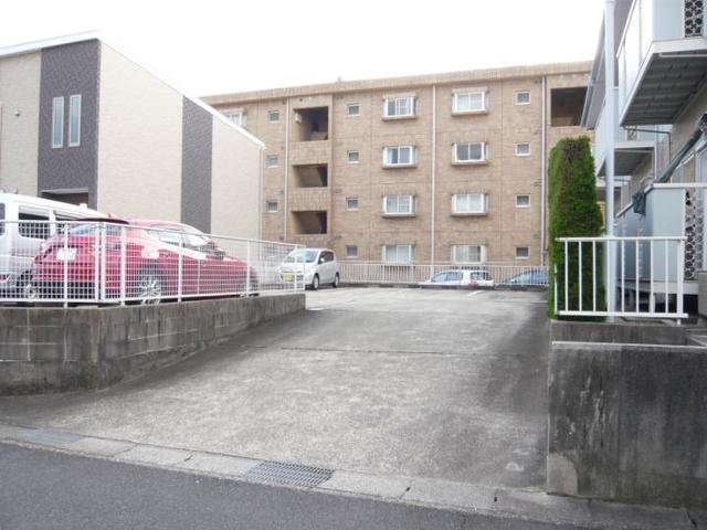 駐車場　駐車場です