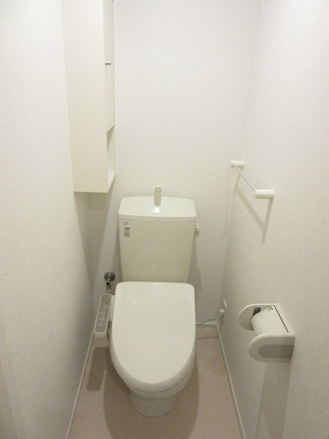 ライヴズ Bのトイレ写真