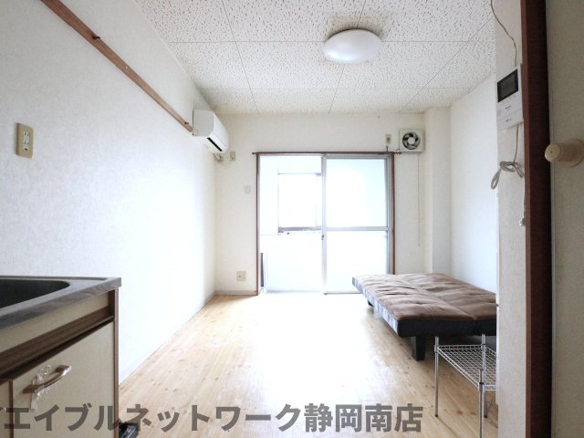 居室・リビング　ゆったりとしたリビングです