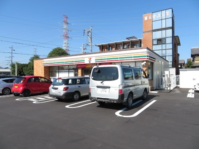 コンビニ　セブンイレブン北方町小柳店（コンビニ）まで192m