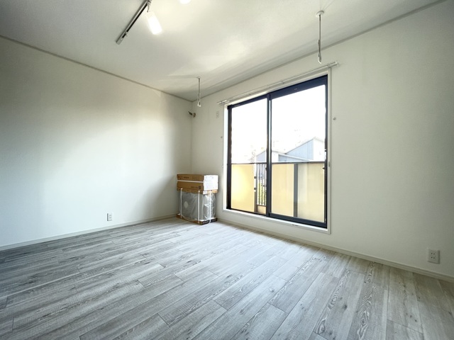 居室・リビング　※別部屋参考写真