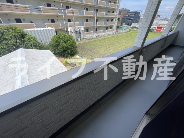 バルコニー　広々としたバルコニーです