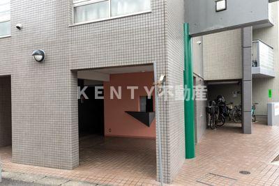 エントランス　清潔なエントランスです