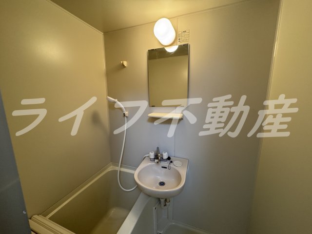 洗面設備　使いやすい洗面所です