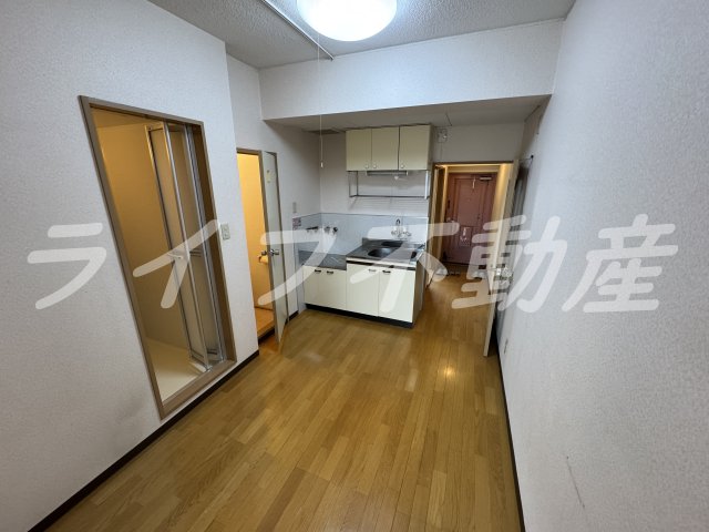 居室・リビング　居間です