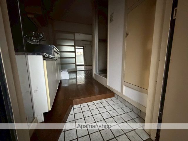 フェニックス伊勢原の玄関写真