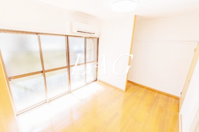 板橋区小豆沢4丁目戸建の居間写真