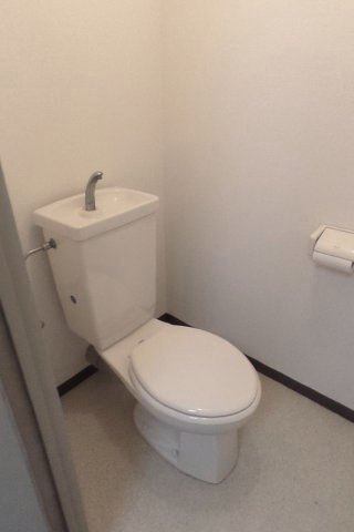 メゾン貴志のトイレ写真