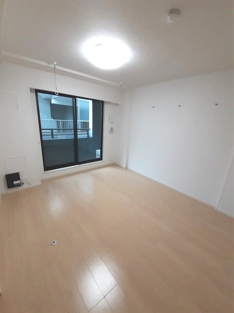 京王線 代田橋駅 徒歩6分 5階建 築6年の居間写真