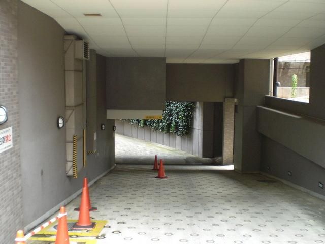 その他共有部分　★敷地内駐車場★