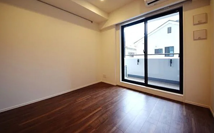 居室・リビング　※別部屋の参考写真です。