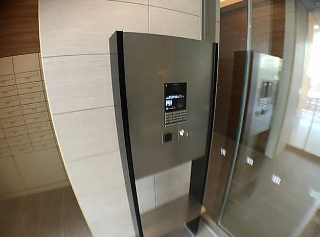 エントランス　エントランス
