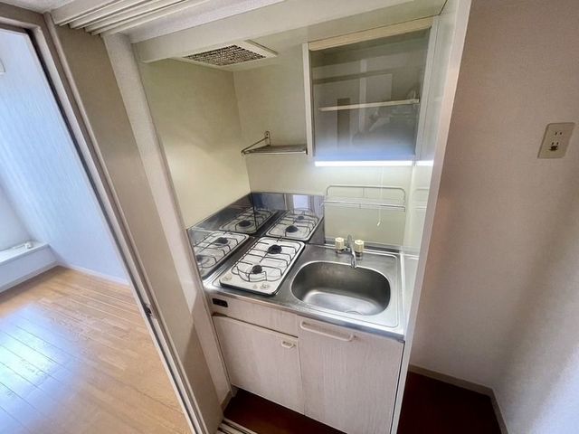 キッチン　別部屋の写真です