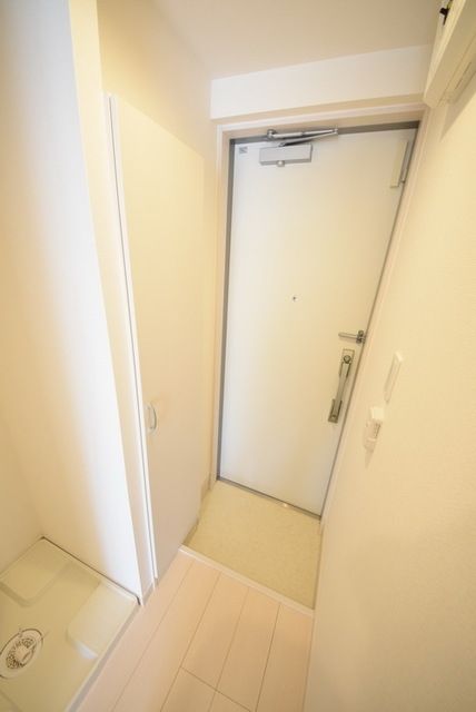 玄関　お部屋探しは【タウンハウジング蘇我店】にお任せ下さい♪