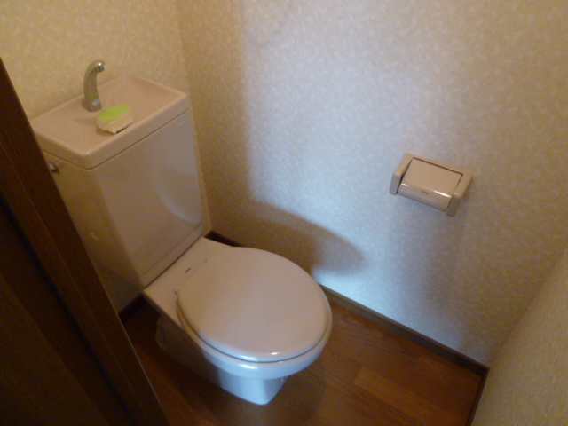 トイレ　別の部屋の写真です