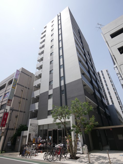 神奈川県厚木市中町２の賃貸マンションの外観