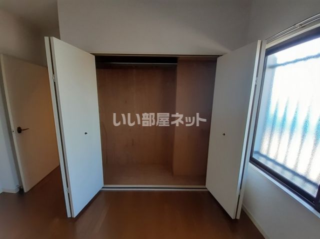 【堺市北区南長尾町のマンションの収納】