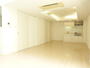 居室・リビング　内観