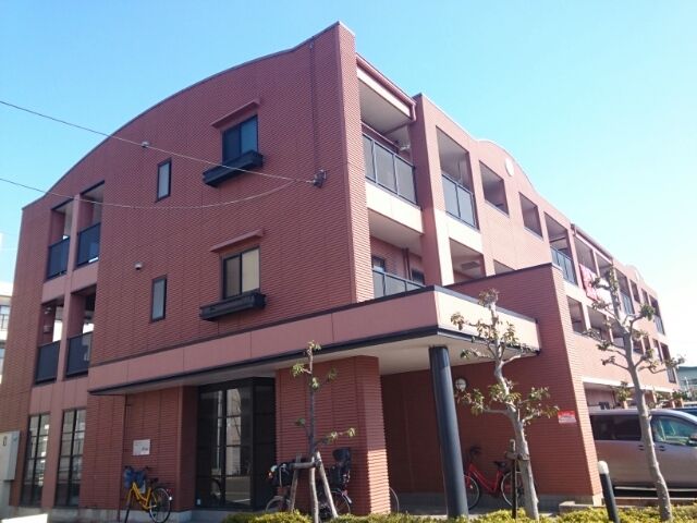 堺市北区金岡町のマンションの建物外観