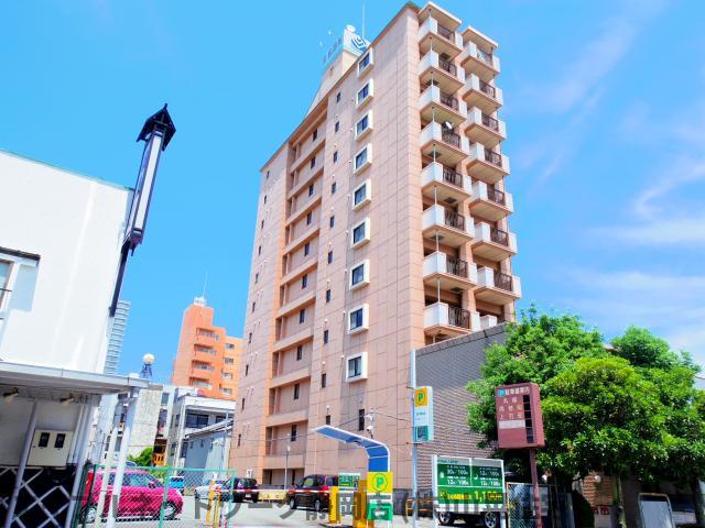 静岡市葵区人宿町のマンションの建物外観