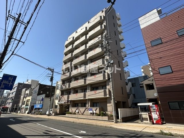 新潟市中央区本町通５番町のマンションの建物外観