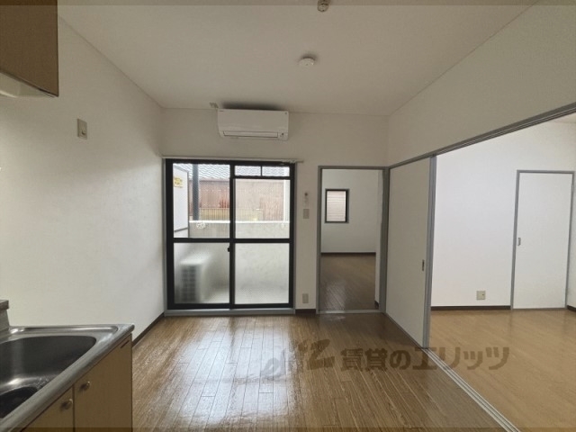 居室・リビング　洋室