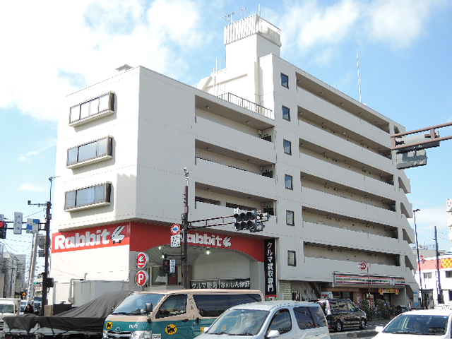 【世田谷区代田のマンションの建物外観】